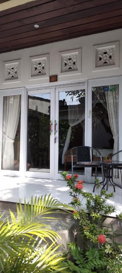Dalum Homestay Amed Exteriör bild